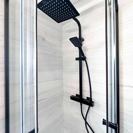 Peaceful Near Porte De Versailles *