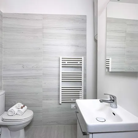 Peaceful Near Porte De Versailles Appartamento